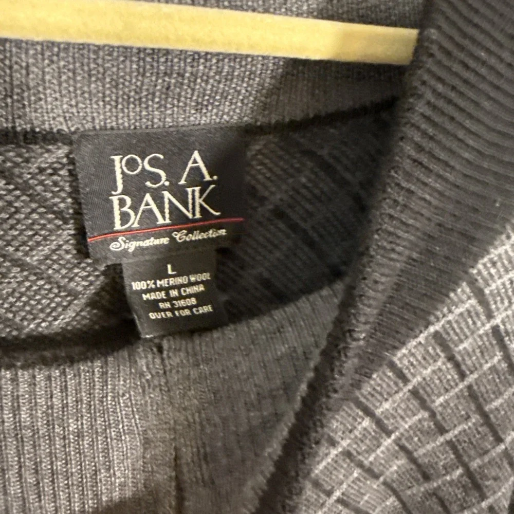 JOS. A. BANK Traveler L Knit 100%‎ Merino Wool Pullover Zip Neck B1
